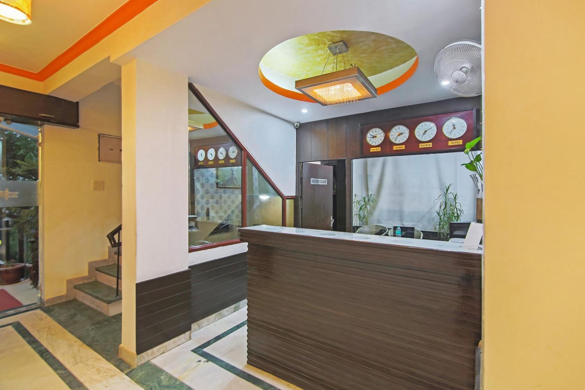 Capital O Tipsyy Near Aravali Biodiversity Park Gurgaon Exterior foto